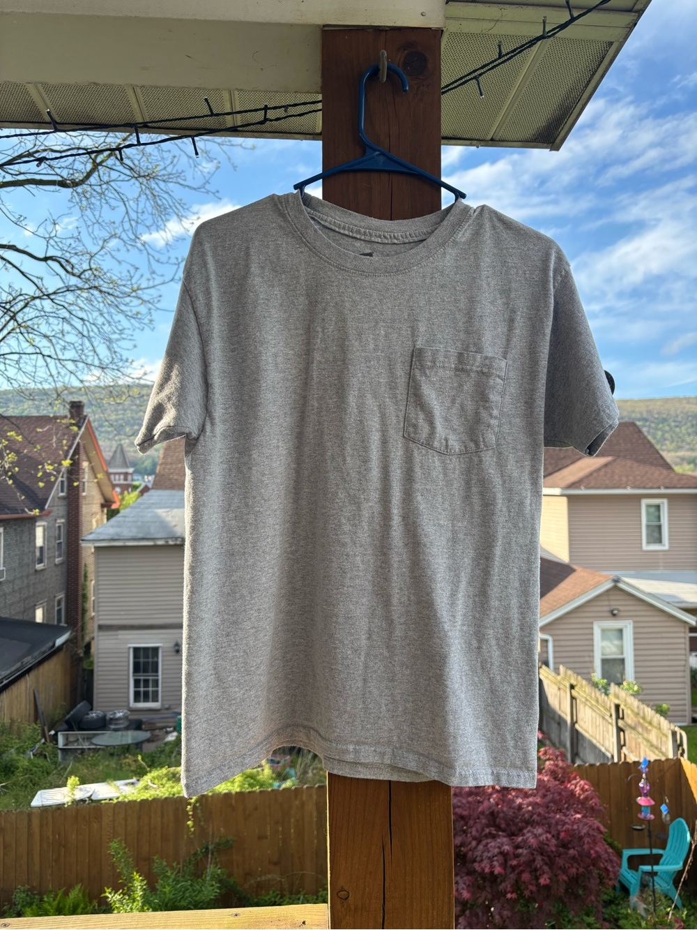 Vintage Hanes Men's Heather Gray Pocket Short Sleeve Tee
